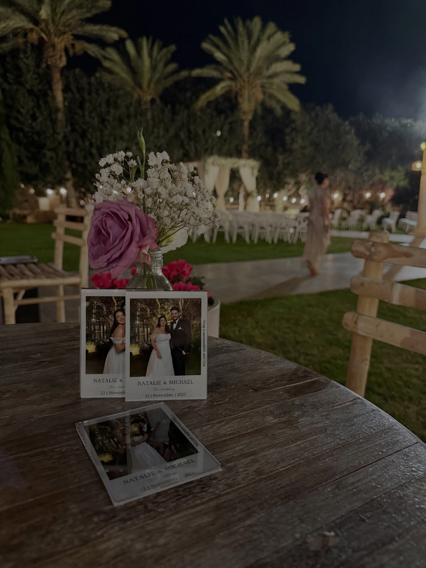 שדרגו את החתונה עם חוויית צילום Clear המעניקה לאורחים מזכרת יוקרתית באיכות סטודיו