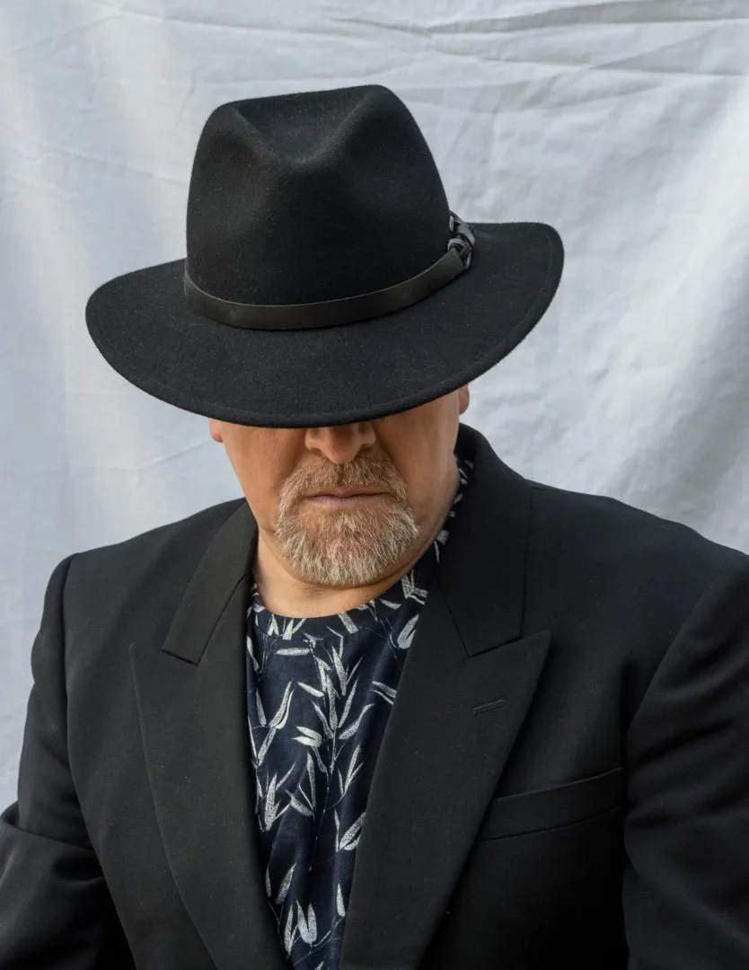 קליוסטרו בהופעה